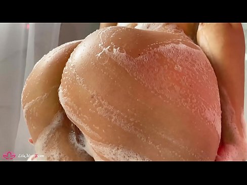 ❤️ Morena masturba o coño cun vibrador ata un orgasmo intenso na ducha ❤ Super sexo na pornografía gl.my-hentai-gallery.ru ☑