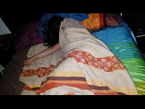 ❤️ Fillastro reprendendo á súa nova madrasta mentres ela dorme. ❤ Super sexo na pornografía gl.my-hentai-gallery.ru ☑